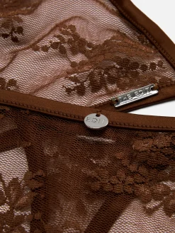 Ensemble De Lingerie Brassière Triangle Et String En Dentelle The Edit