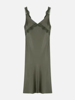 Nuisette Mi-longue En Satin à Finitions En Dentelle