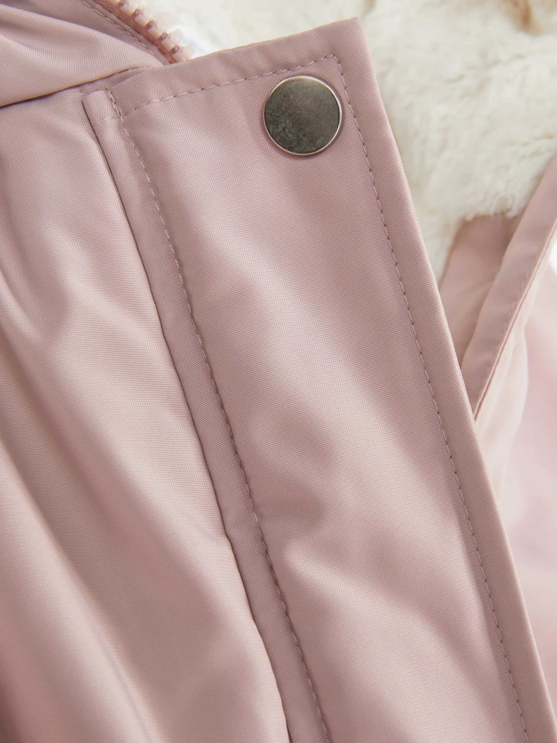 Parka à Capuche En Fausse Fourrure