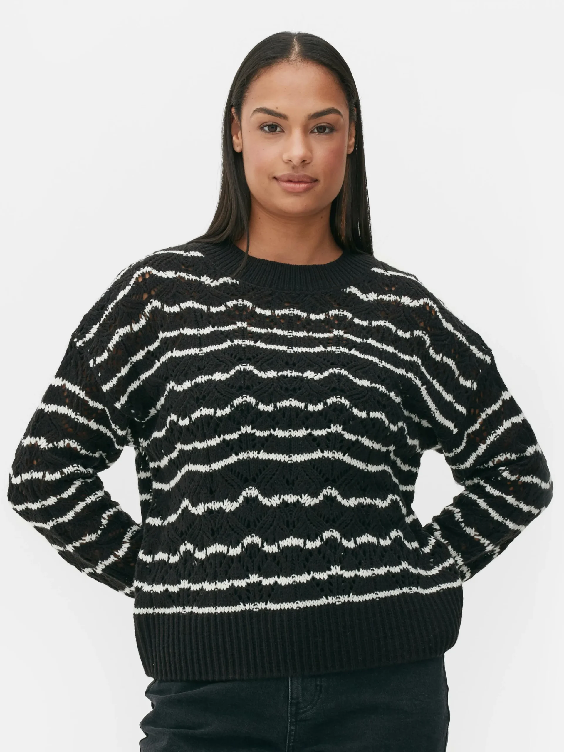 Pull En Maille Ajourée à Col Ras-du-cou