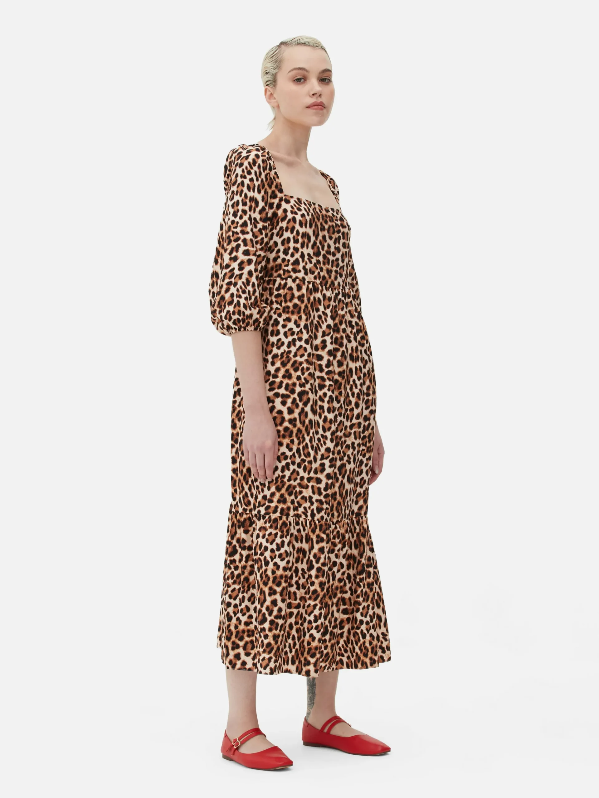 Robe Mi-longue à Motif Léopard Et à Encolure Carrée
