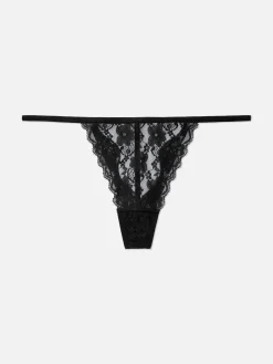 String En Dentelle à Motif Floral