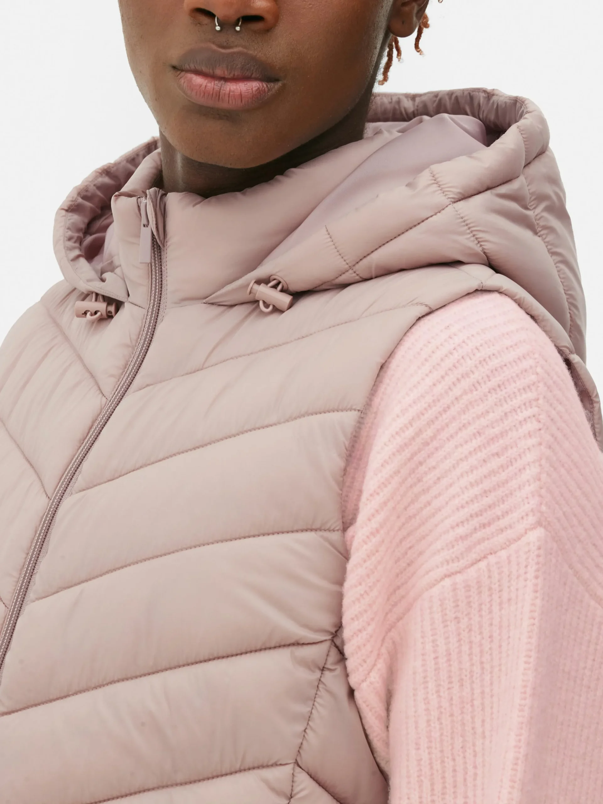 Veste Sans Manche à Capuche
